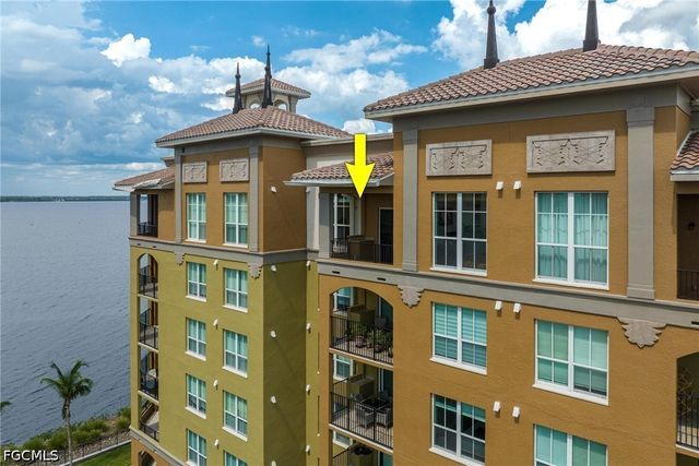 2825 Palm Beach BLVD 703, Fort Myers, FL 33916