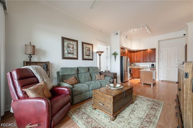 2825 Palm Beach BLVD 703, Fort Myers, FL 33916
