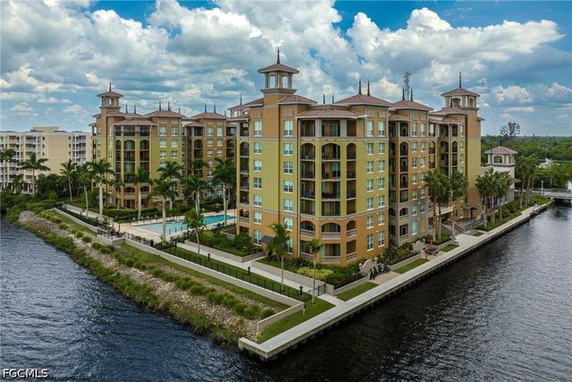 2825 Palm Beach BLVD 703, Fort Myers, FL 33916