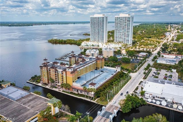 2825 Palm Beach BLVD 703, Fort Myers, FL 33916