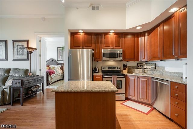 2825 Palm Beach BLVD 703, Fort Myers, FL 33916