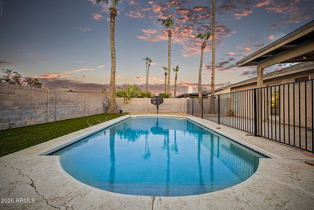 4860 E CAPISTRANO Avenue, Phoenix, AZ 85044 — photo 3