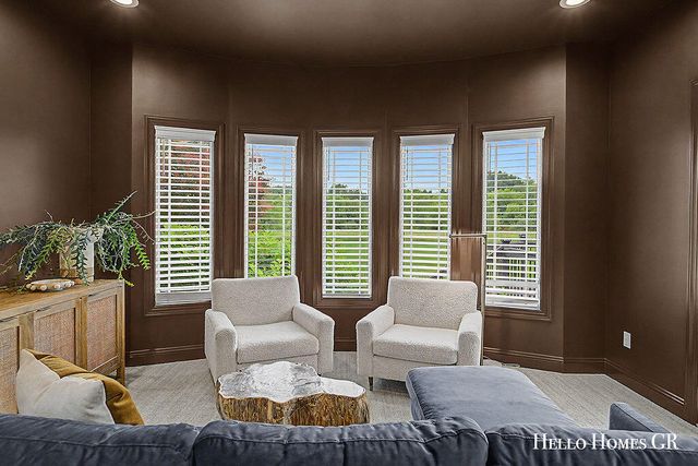5327 Canyon River Drive Ne, Cannon Twp, MI 49301