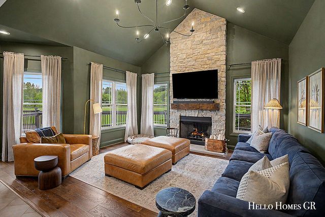 5327 Canyon River Drive Ne, Cannon Twp, MI 49301