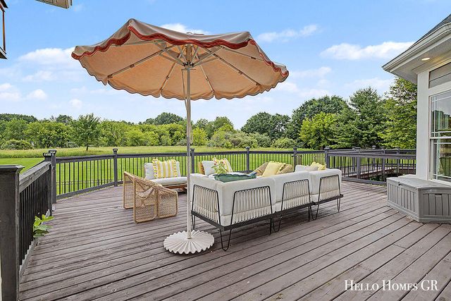 5327 Canyon River Drive Ne, Cannon Twp, MI 49301