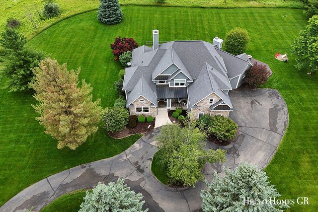 5327 Canyon River Drive Ne, Cannon Twp, MI 49301