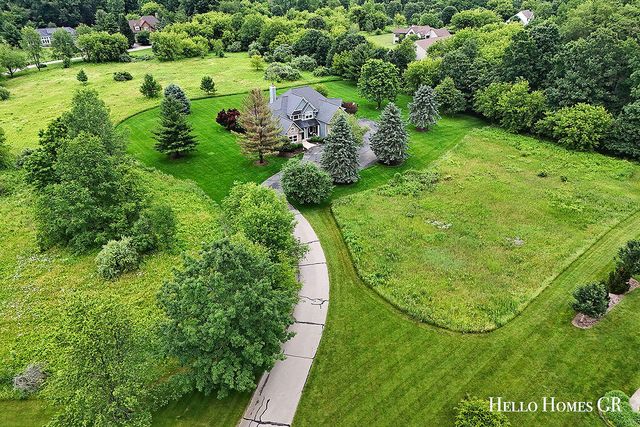 5327 Canyon River Drive Ne, Cannon Twp, MI 49301