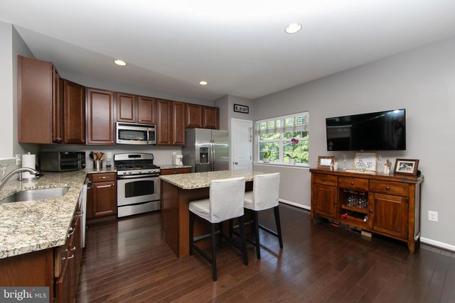 7 LANI LN, Marlton, NJ 08053