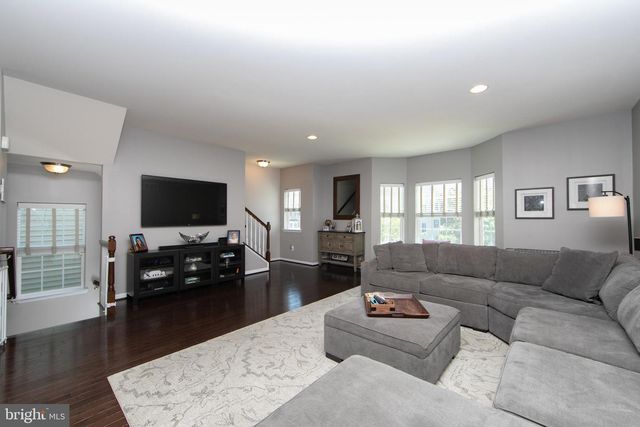 7 LANI LN, Marlton, NJ 08053