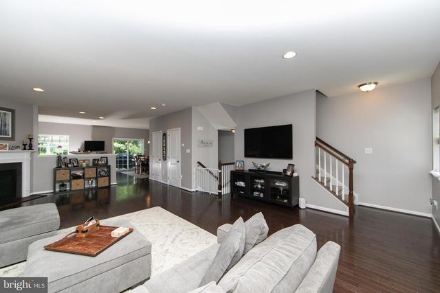 7 LANI LN, Marlton, NJ 08053