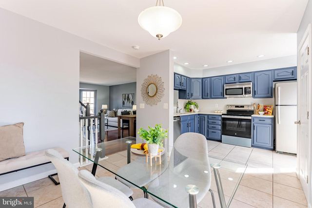 43955 MINTHILL TER, Ashburn, VA 20147