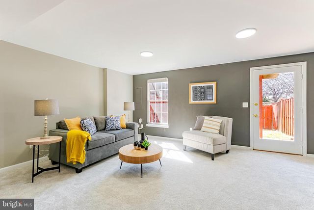 43955 MINTHILL TER, Ashburn, VA 20147