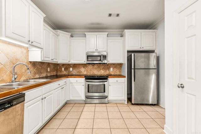 124 Nantucket Loop, Maumelle, AR 72113