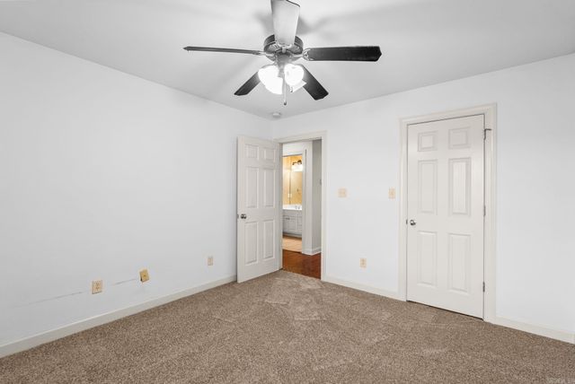 124 Nantucket Loop, Maumelle, AR 72113