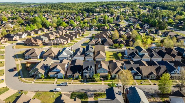 124 Nantucket Loop, Maumelle, AR 72113