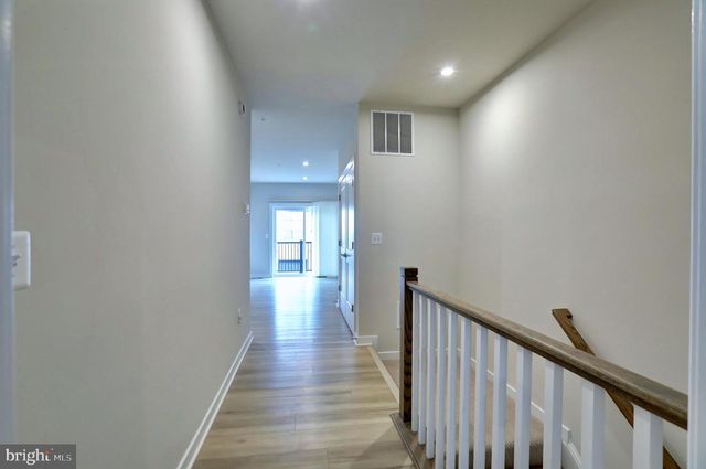 44531 WOLFHOUND SQ, Ashburn, VA 20147