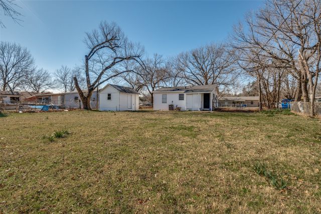 826 W Laramie Lane, Dallas, TX 75217