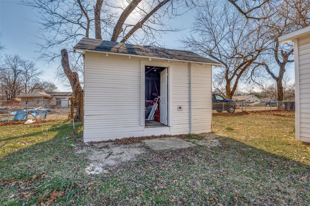 826 W Laramie Lane, Dallas, TX 75217