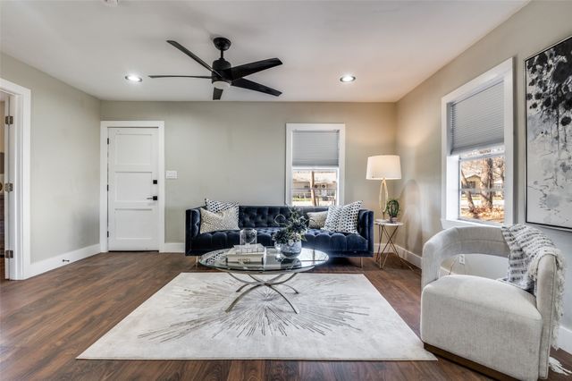 826 W Laramie Lane, Dallas, TX 75217