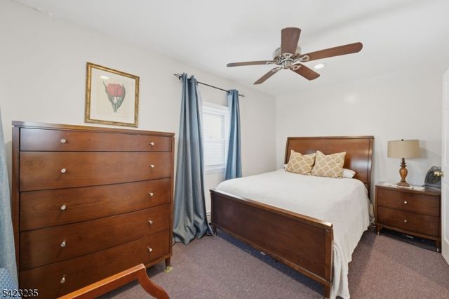35 Bedford St, East Orange City, NJ 07018