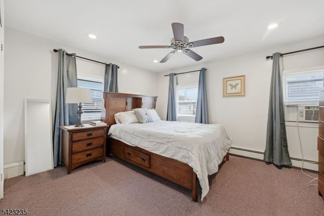 35 Bedford St, East Orange City, NJ 07018