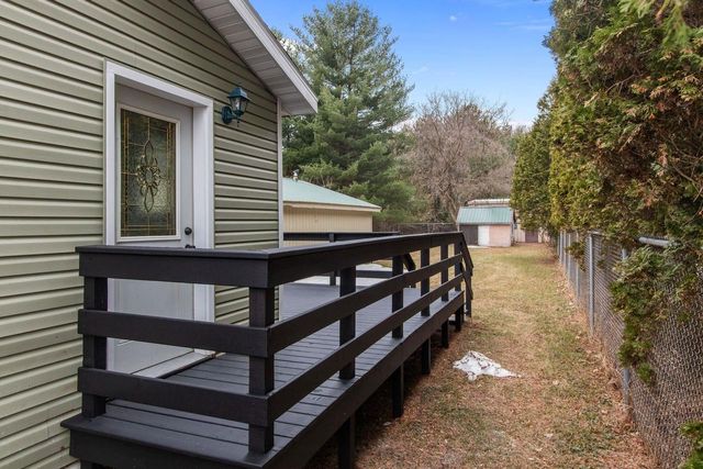 236 CHURCH AVENUE, Redgranite, WI 54970