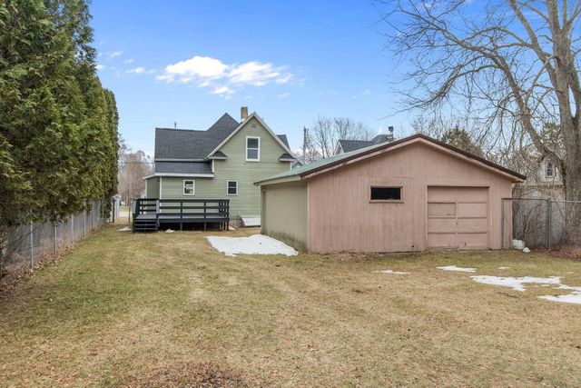 236 CHURCH AVENUE, Redgranite, WI 54970