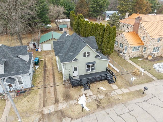 236 CHURCH AVENUE, Redgranite, WI 54970
