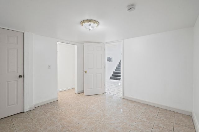 44 King Arthur Court 7, Northlake, IL 60164