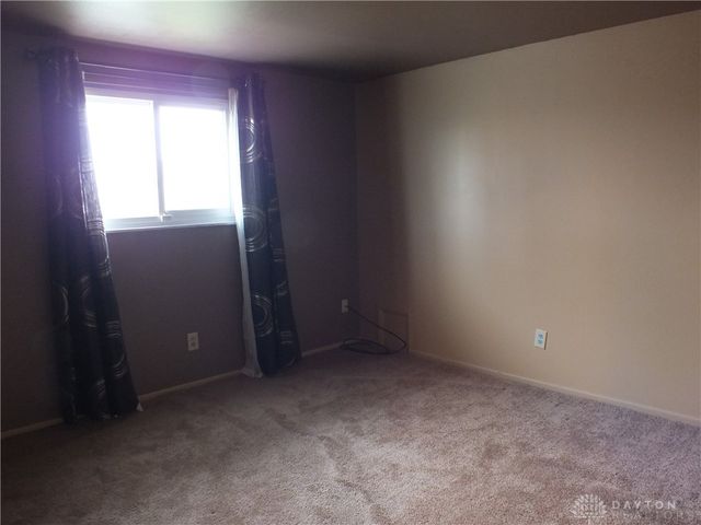 5582 Camerford Drive, Dayton, OH 45424