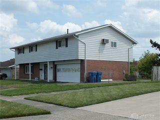 5582 Camerford Drive, Dayton, OH 45424