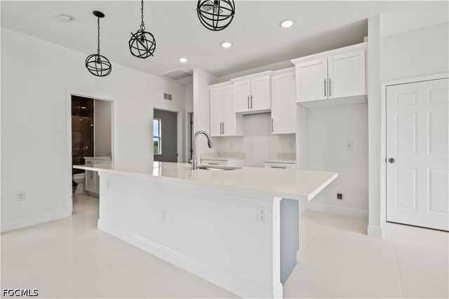 1004 E 10th ST, Lehigh Acres, FL 33972