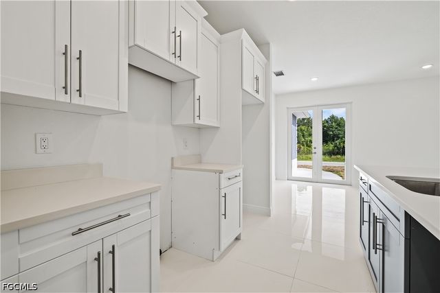 1004 E 10th ST, Lehigh Acres, FL 33972