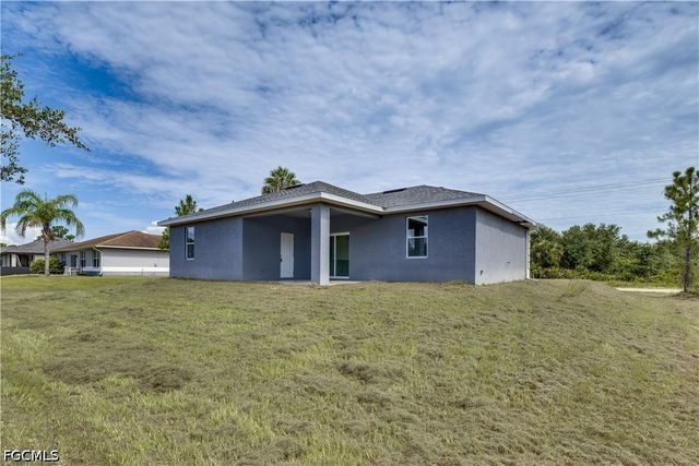 1004 E 10th ST, Lehigh Acres, FL 33972