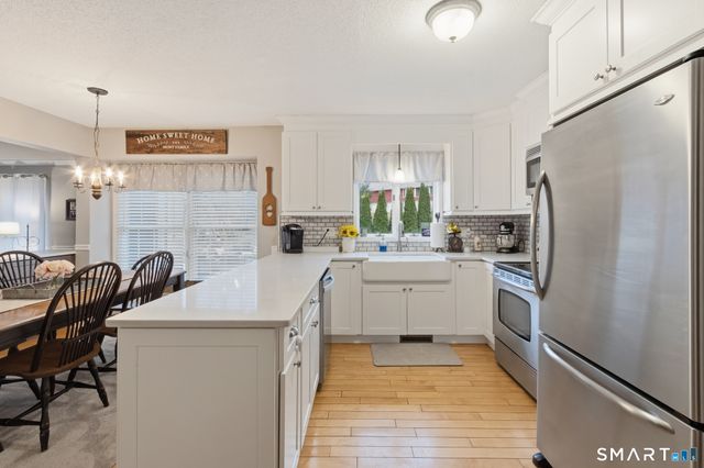 18 Partridgetown Road, Naugatuck, CT 06770