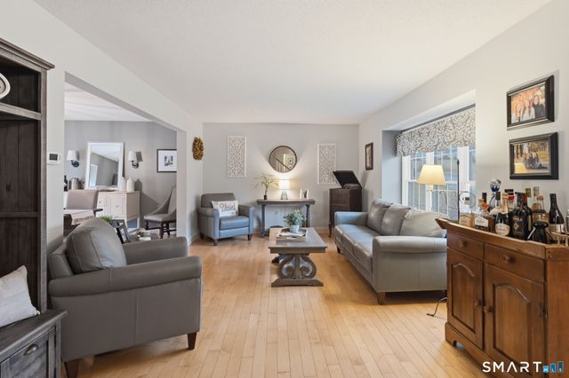 18 Partridgetown Road, Naugatuck, CT 06770