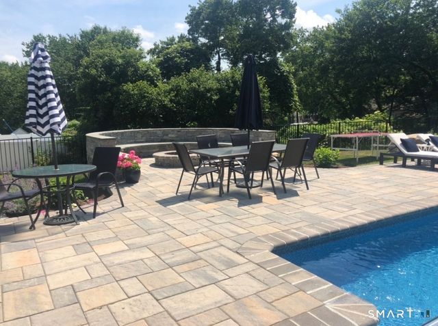 18 Partridgetown Road, Naugatuck, CT 06770