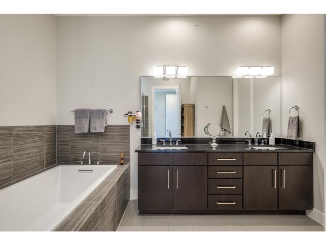 1101 Ivean Pearson RD A203, Lago Vista, TX 78645