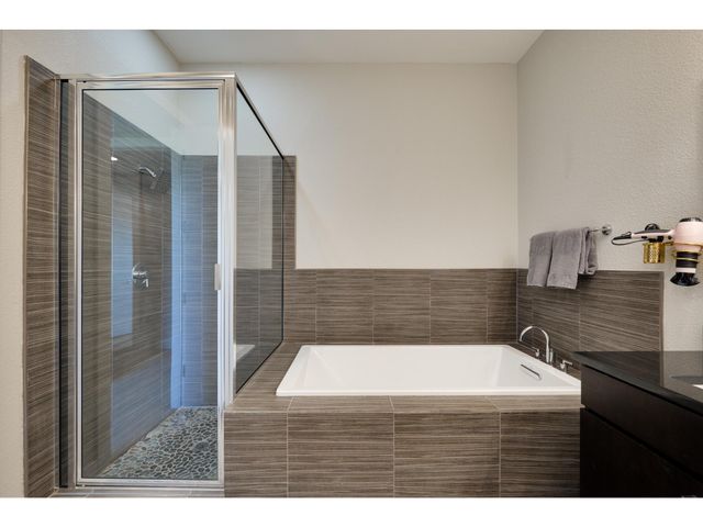 1101 Ivean Pearson RD A203, Lago Vista, TX 78645