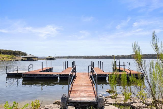 1101 Ivean Pearson RD A203, Lago Vista, TX 78645