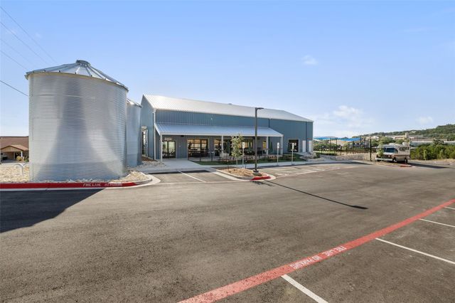 1101 Ivean Pearson RD A203, Lago Vista, TX 78645