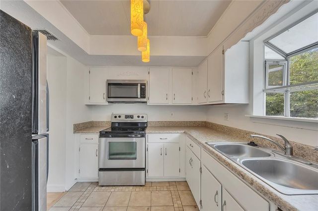697 Anderson Walk, Marietta, GA 30062