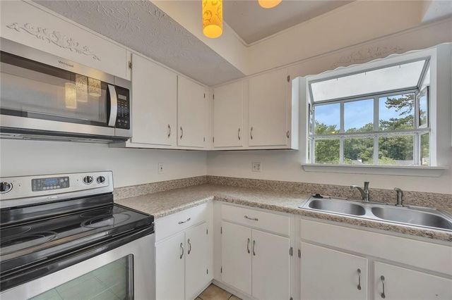 697 Anderson Walk, Marietta, GA 30062
