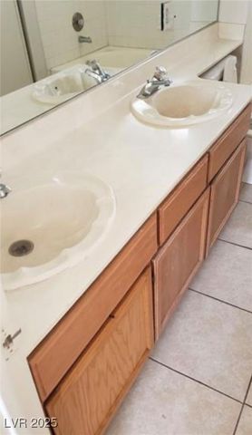 970 Flapjack Drive, Henderson, NV 89014