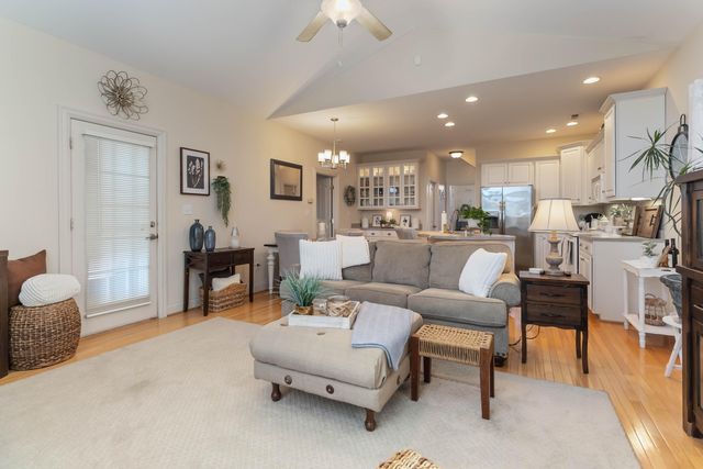 90 W Saddlebrook Drive, Somerset, KY 42503