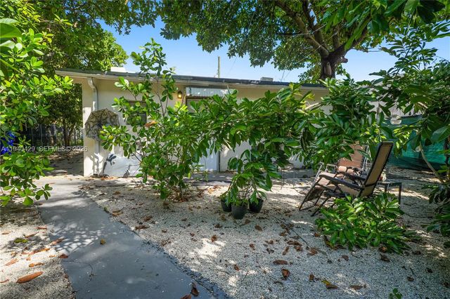 128 NW 53rd St, Miami, FL 33127