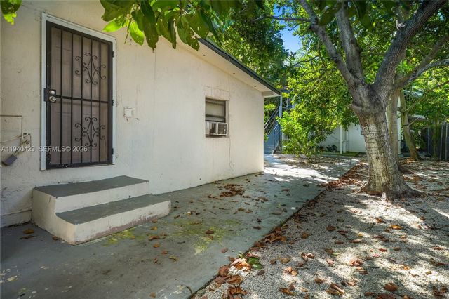 128 NW 53rd St, Miami, FL 33127