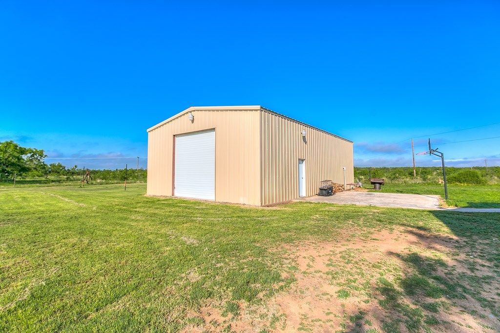 Image 10 of property listing at 00 Other, Robert Lee, TX 76945