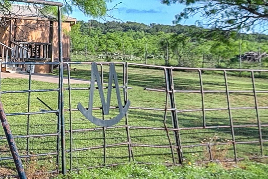 Image 2 of property listing at 00 Other, Robert Lee, TX 76945