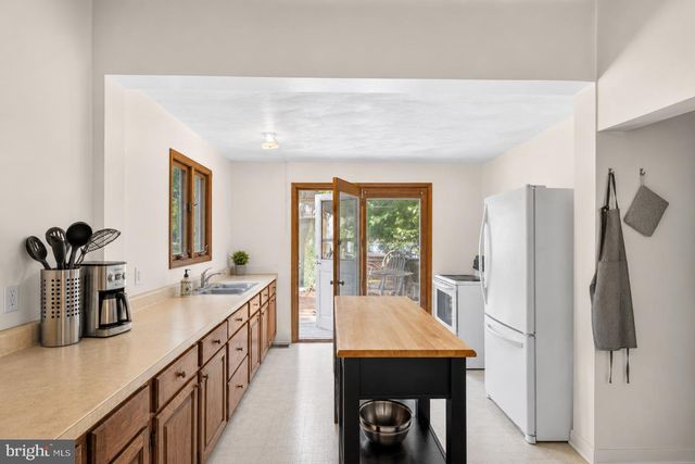 7602 BAYSIDE AVE, Fort Howard, MD 21052